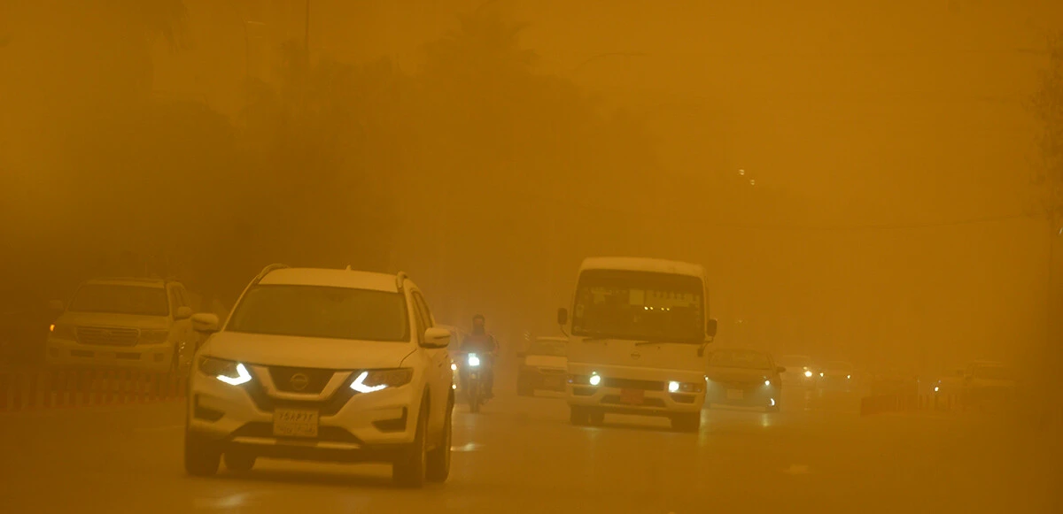 Kum fırtınası Kerkük'ü yuttu! 90 kişi boğulma tehlikesi geçirdi