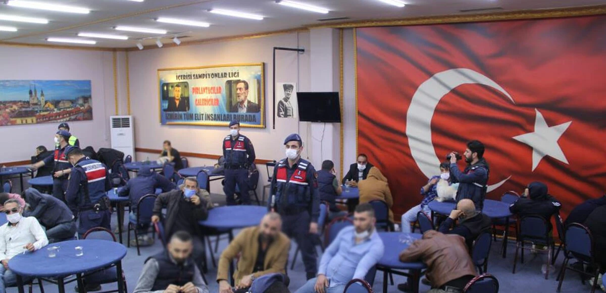 Bakan Soylu meydan okumuştu! 'Kolpaçino' kumarhanesine baskın: Jandarmayı gören saklandı