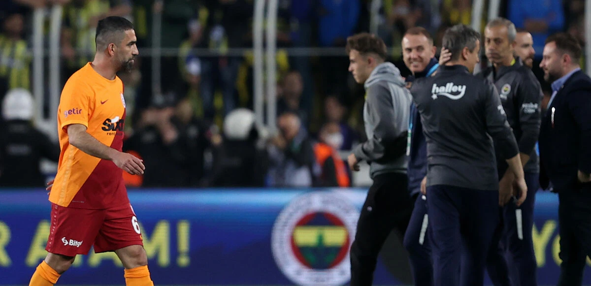 Derbide oyuna giren Arda Turan’ı görenler gözlerine inanamadı! Ne olmuş böyle?