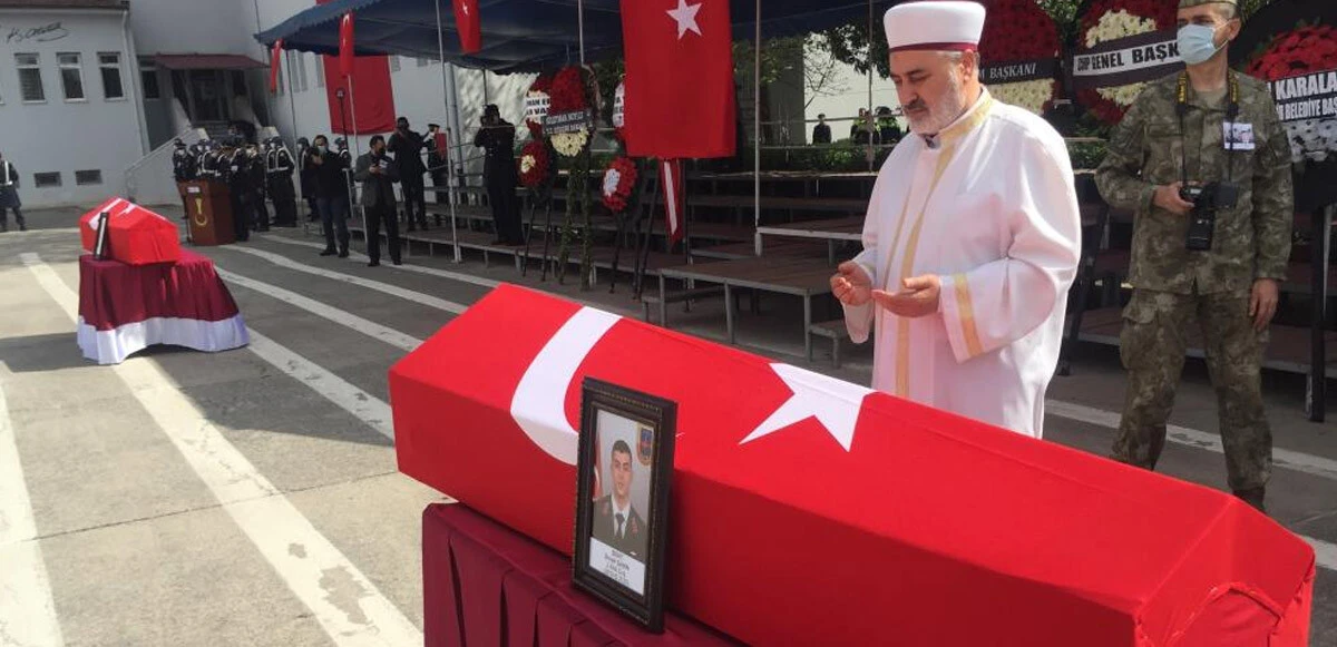 Kaza şehitleri gözyaşları arasında memleketlerine uğurlandı