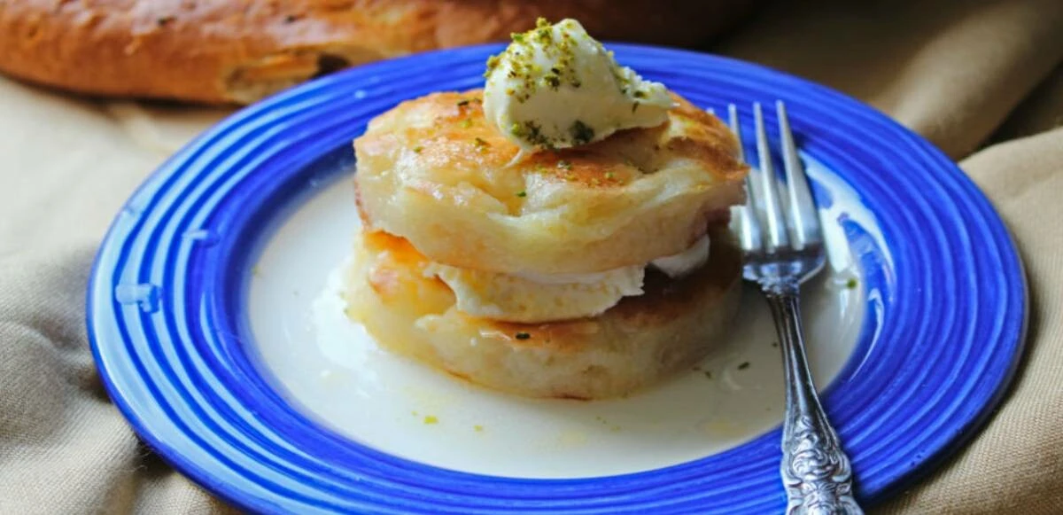 Bayat Ramazan pidesi ile ne yapabilirim derdine son! Kalmış pideyle hazırlanan 5 lezzetli tarif Bayat Ramazan pidesi ile ne yapabilirim derdine son! Kalmış pideyle hazırlanan 5 lezzetli tarif