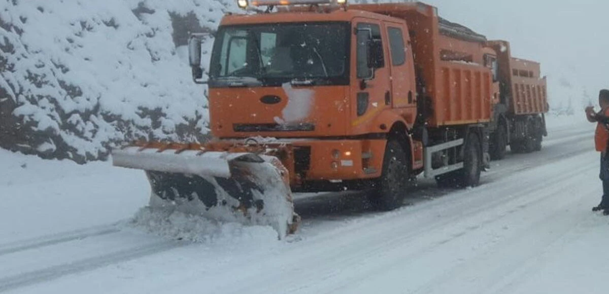 Antalya’ya nisan ayında kar yağdı
