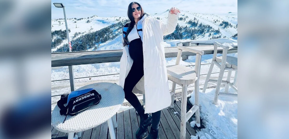 Kıvanç Tatlıtuğ'un eşi Başak Dizer, oğullarına koyacakları 'Kurt Efe' isminin hikayesini anlattı