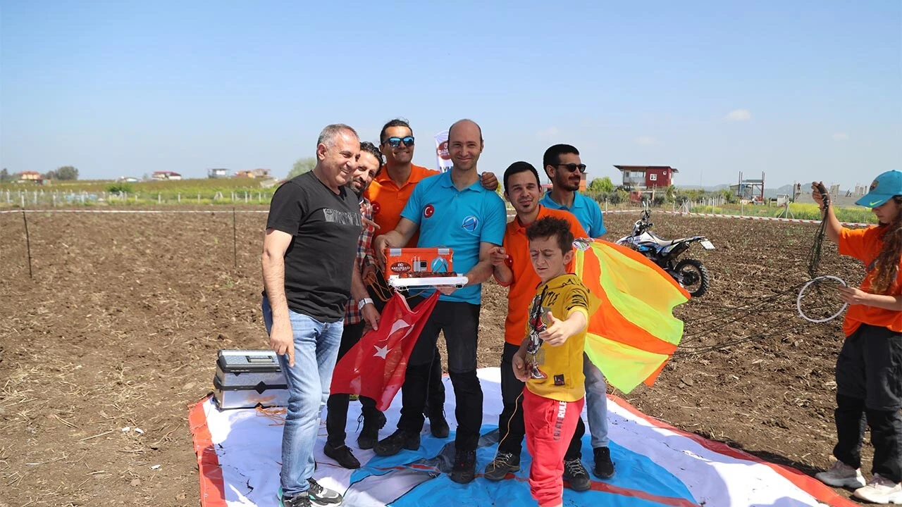 Bu kez farklı senaryo: Adana kebap gökyüzüne yollandı