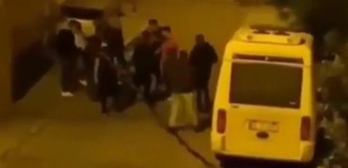 Pendik’te dehşet anları: Anne kucağındaki çocuk ile darp edildi