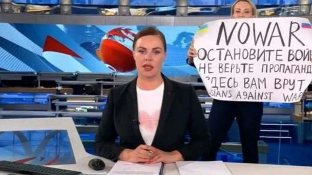 Rus televizyonunda 'Savaşa hayır' pankartı açmıştı! Akıbeti belli oldu