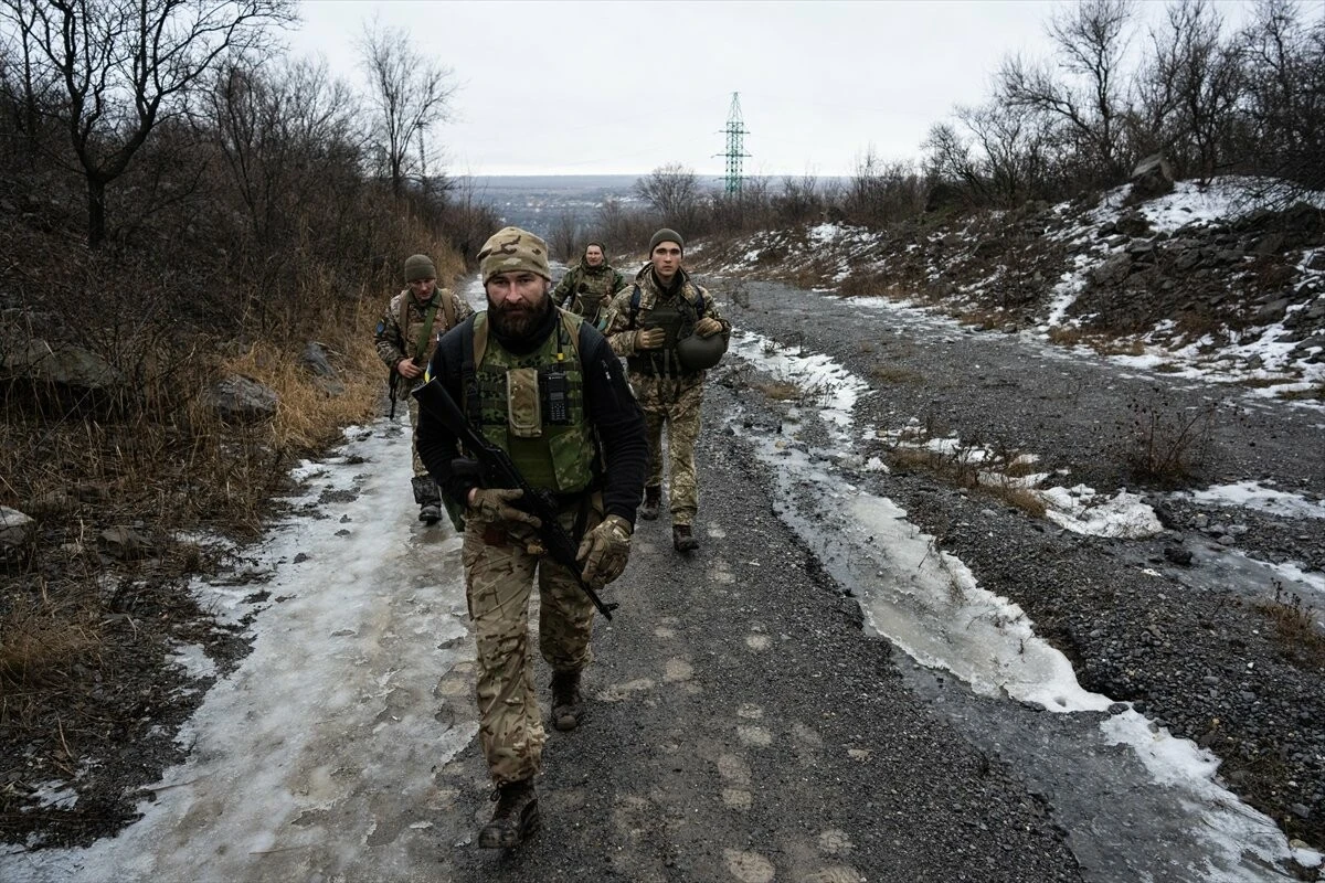 Mariupol'de durum gittikçe kötüleşiyor: Bin 26 Ukrayna askeri teslim oldu