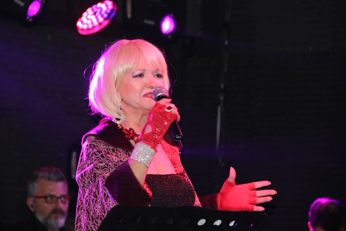 Gülden Karaböcek kimdir, kaç yaşında? Şarkılar Bizi Söyler konuğu Gülden Karaböcek şarkıları neler?