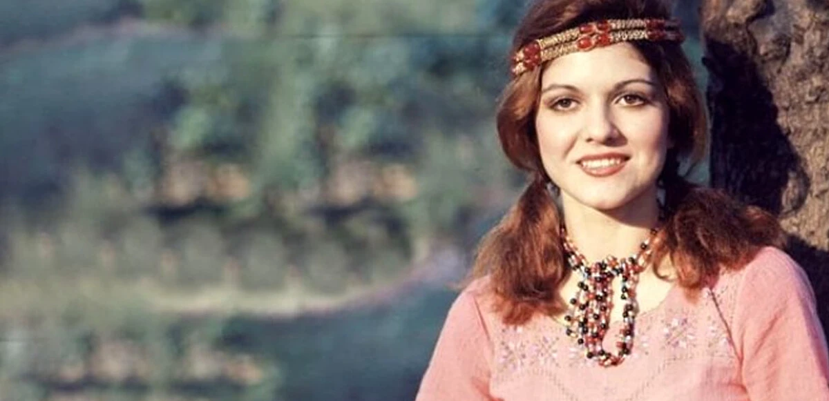 Gülden Karaböcek kimdir, kaç yaşında? Şarkılar Bizi Söyler konuğu Gülden Karaböcek şarkıları neler?