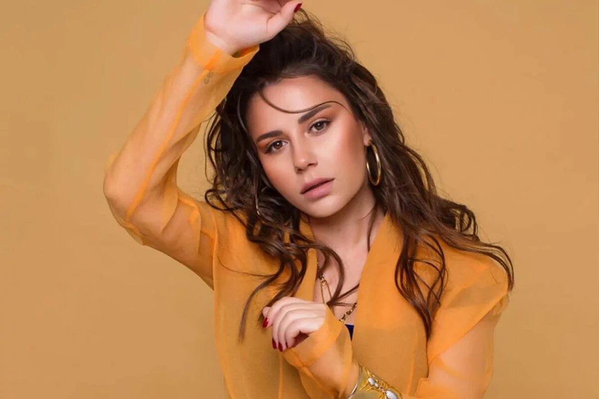 Merve Özbey’den babasına: "Çok kötü bir kocaydı"