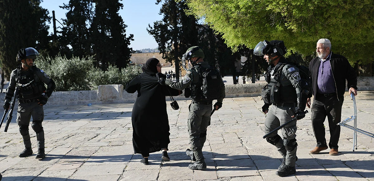İsrail Mescid-i Aksa'da Müslümanlara saldırdı! ABD 'endişeliyiz' dedi