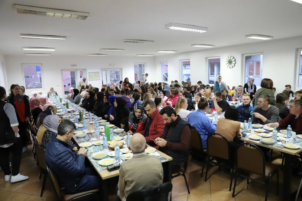 Sadakataşı’ndan Bosna’ya Ramazan yardımı