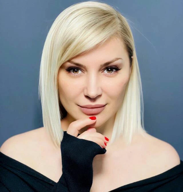 Songül Karlı değişimiyle yine olay! Seda Sayan'ın yolundan gitti 20 yaş gençleşti