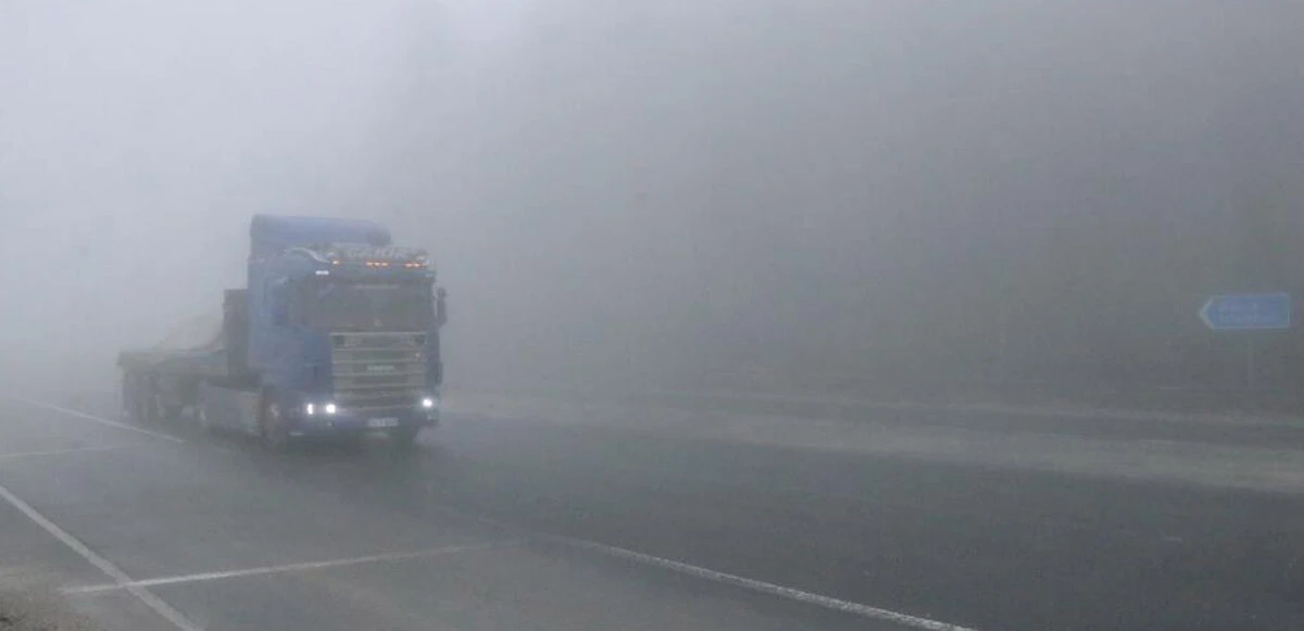 Bolu Dağı sisle kaplandı, görüş mesafesi 10 metreye düştü
