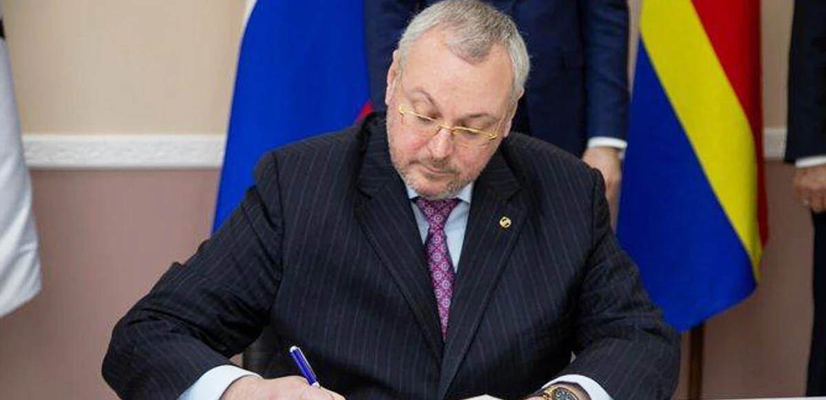 Putin’e şok! Eski Kremlin yetkilisi, eşi ve kızıyla evinde ölü bulundu