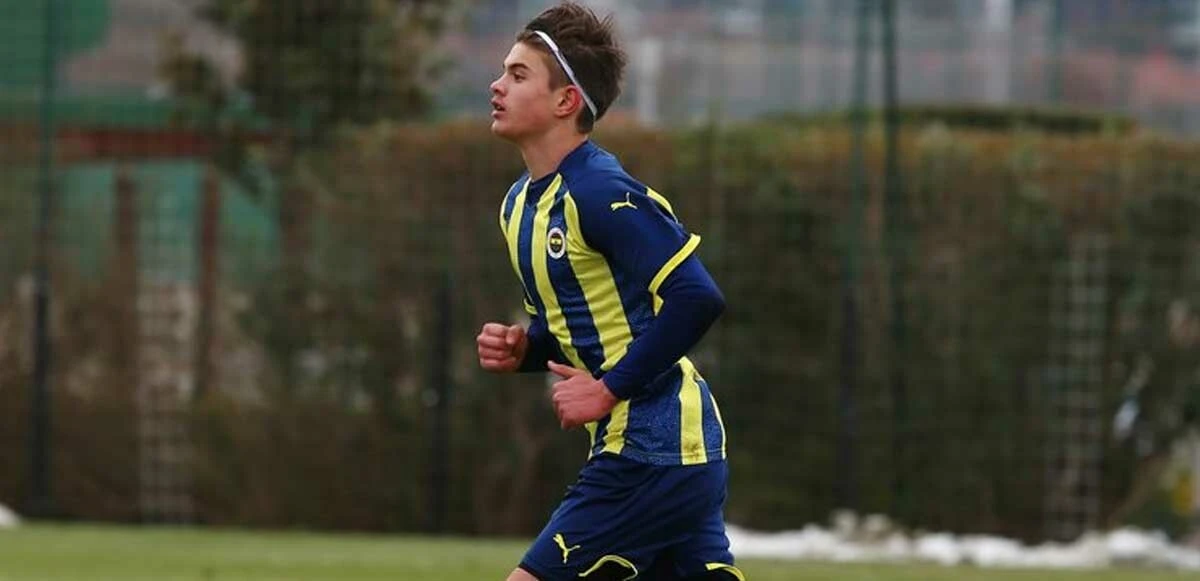 İsak Vural kimdir, kaç yaşında? Fenerbahçe genç yeteneği İsak Vural hangi mevkide oynuyor?