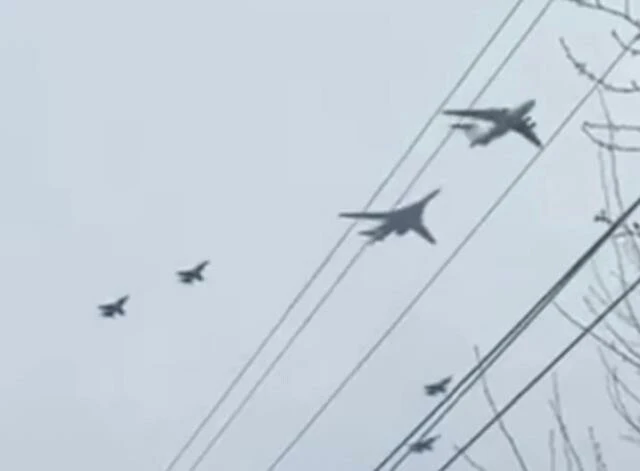 Nükleer bombardıman uçağı Ukrayna sınırında! Putin'in gözünü hırs bürüdü