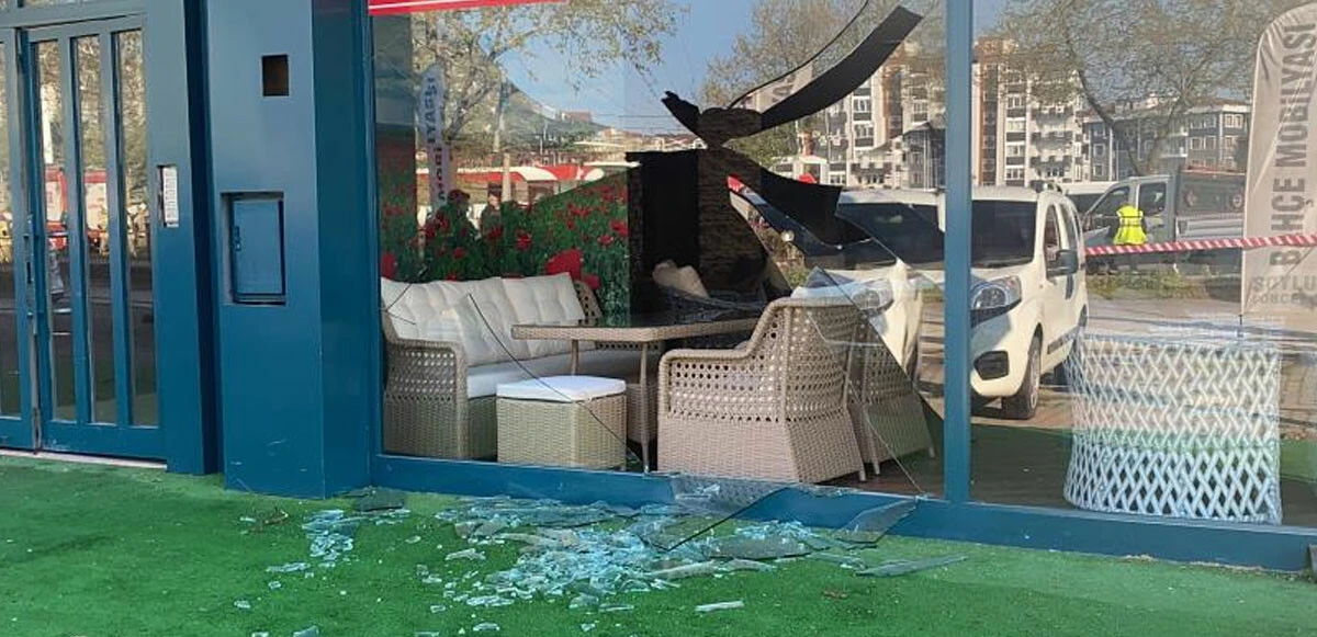 Son dakika! Gardiyanları taşıyan otobüste patlama: Şehit ve yaralılar var