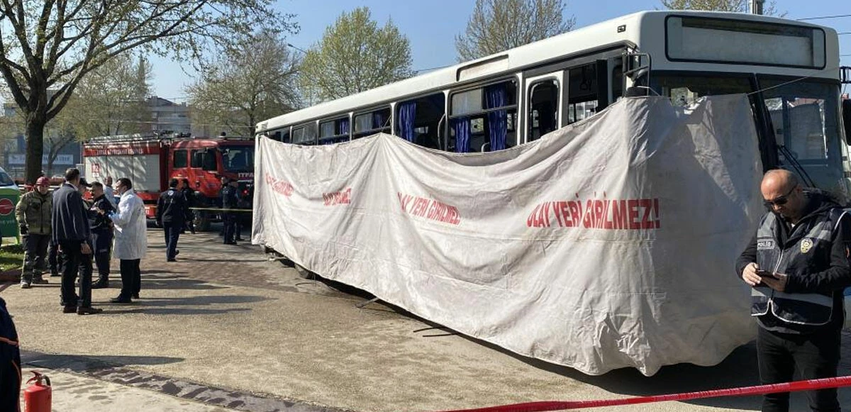 Son dakika! Gardiyanları taşıyan otobüste patlama: Şehit ve yaralılar var