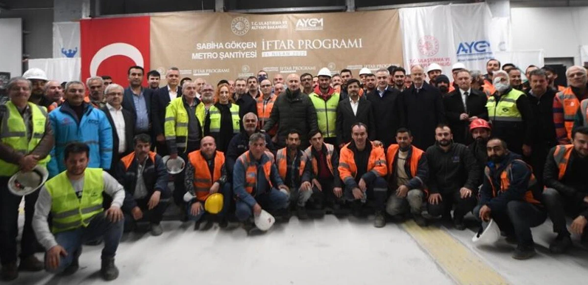 Bakan Karaismailoğlu, Sabiha Gökçen metrosu için tarih verdi