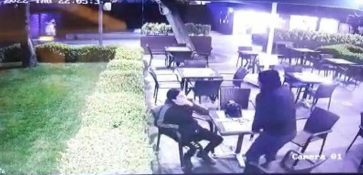 Kafede cinayet! Kafasına silah dayayıp karısını öldürdü