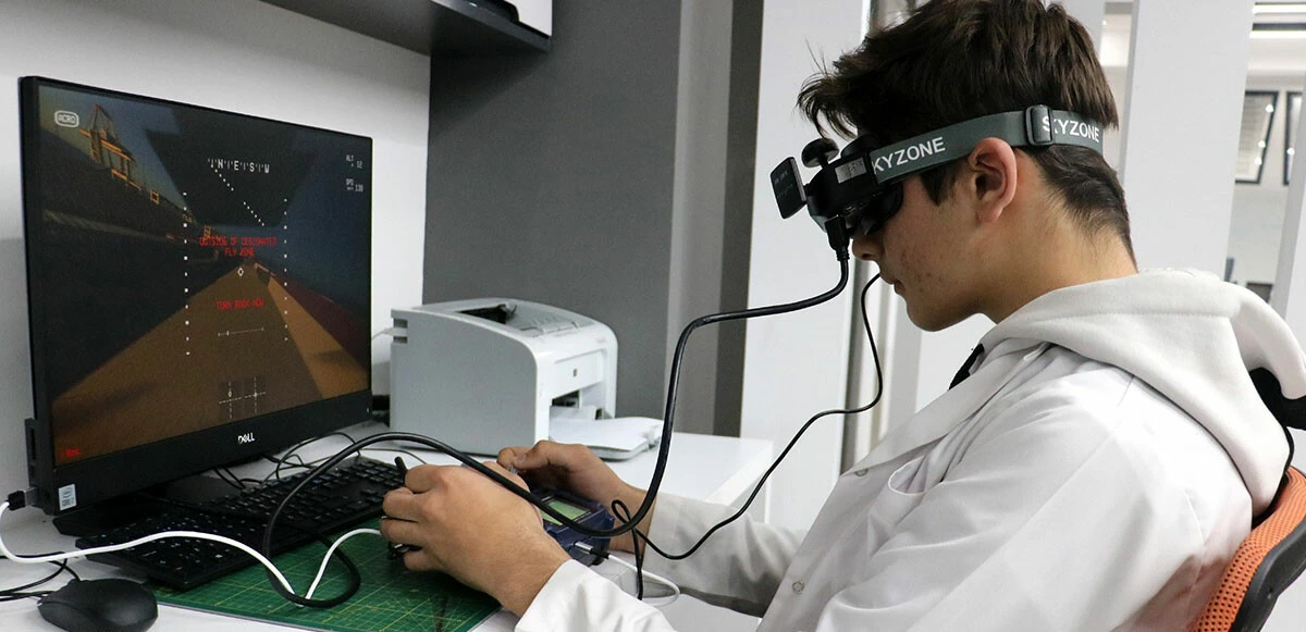 Türk lisesi Azerbaycan'dan sonra Romanya'da İHA dersi verecek