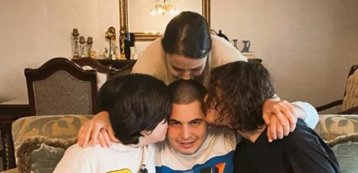 Deniz Uğur ve Reha Muhtar’ın ikiz çocuklarını görenler tanıyamadı