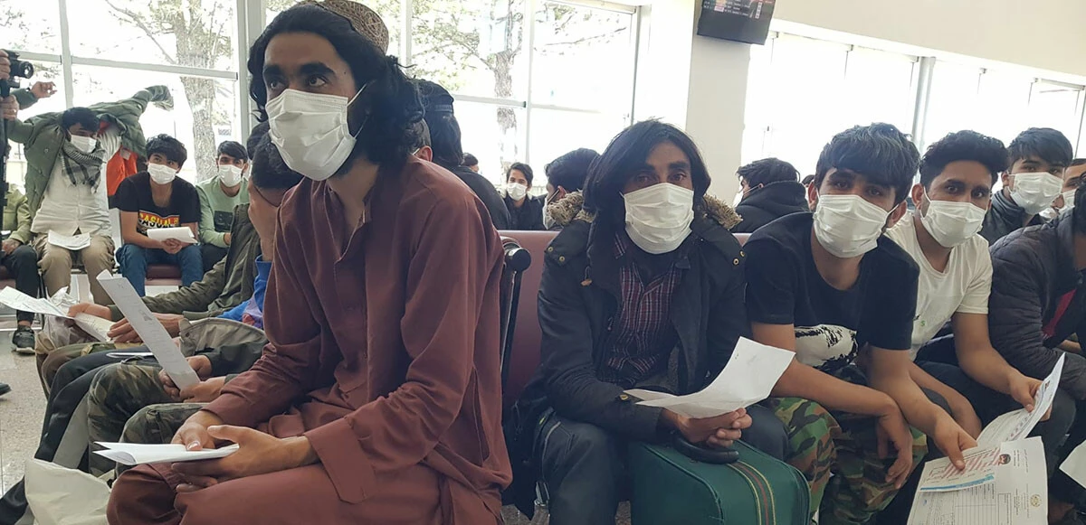 3 günde 908 göçmen gönderildi