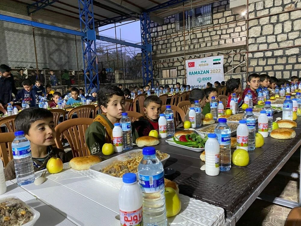 İDDEF, İdlib'deki yetimleri unutmuyor