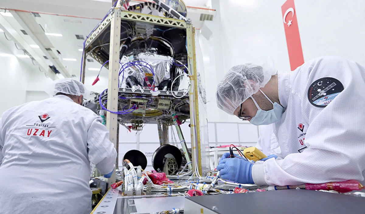 Uzay yolculuğu başlıyor! Bakan Varank İMECE için tarih verdi