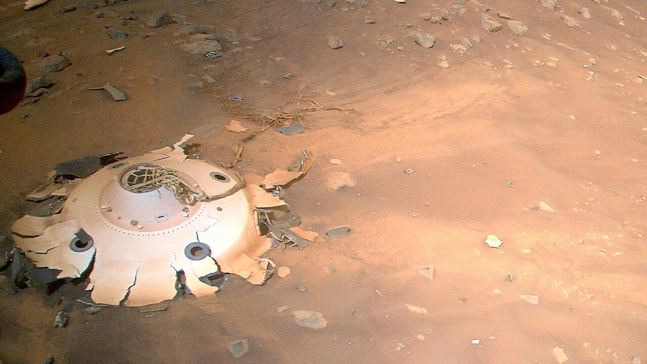 NASA, Mars gezgini Perseverance'ın enkaz görüntülerini paylaştı