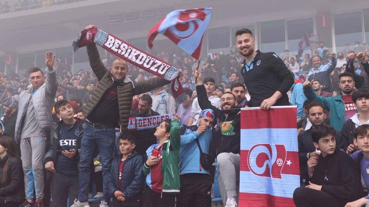 Trabzonspor'dan şampiyonluk kutlamalarına prova