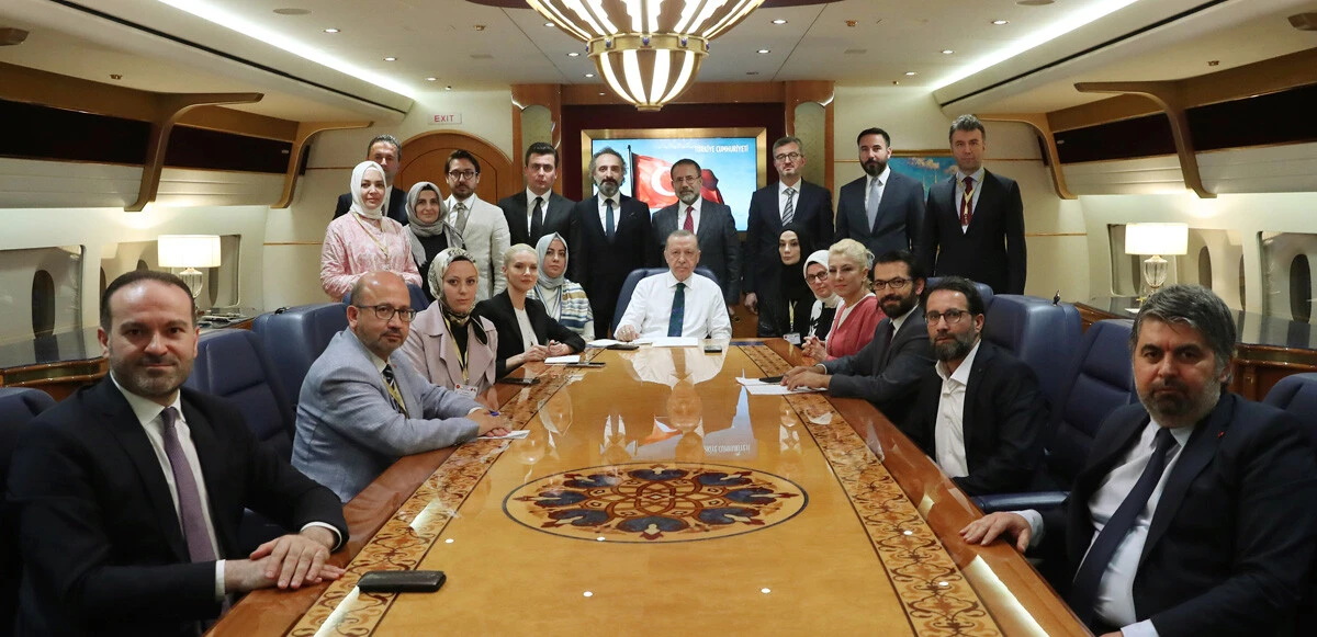 Son dakika! Cumhurbaşkanı uçakta açıkladı: Suriyelilerin dönüşü için plan hazır