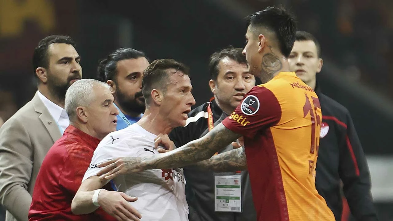 Aslan evinde kayıp! Maç sonucu: Galatasaray 2-3 DG Sivasspor