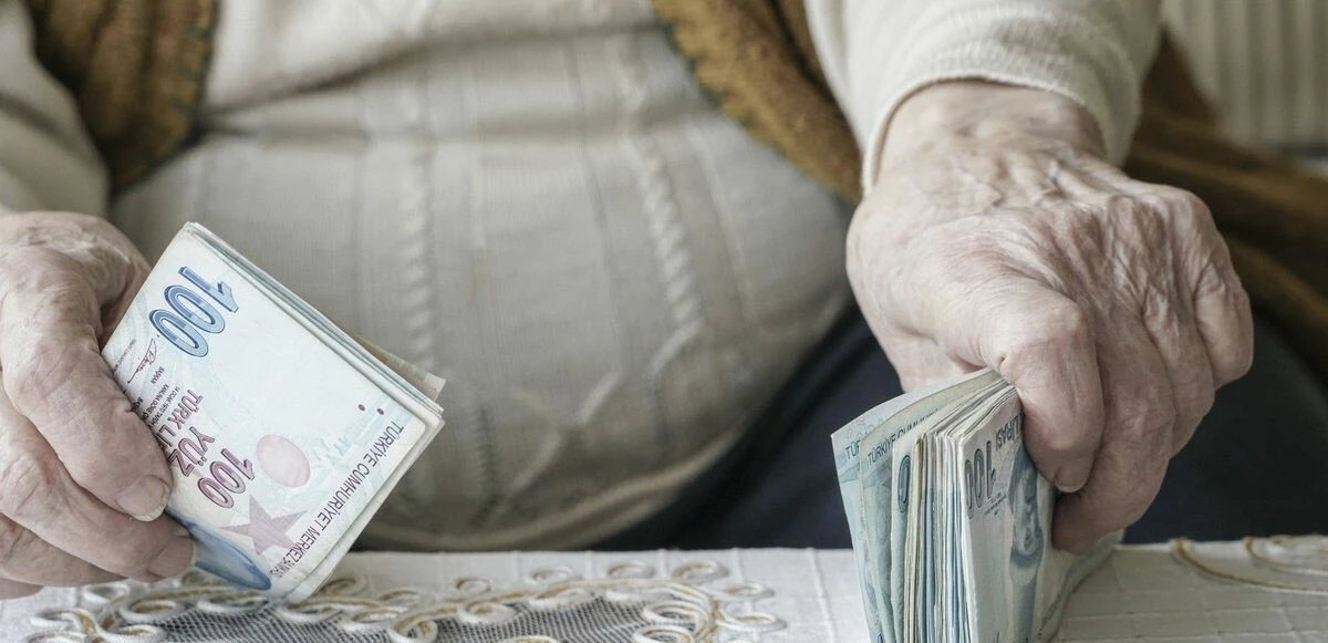 Emeklinin gözü yolda kaldı! Bakan Bilgin 1 Mayıs müjdesini açıklamadı, sürpriz yalan oldu