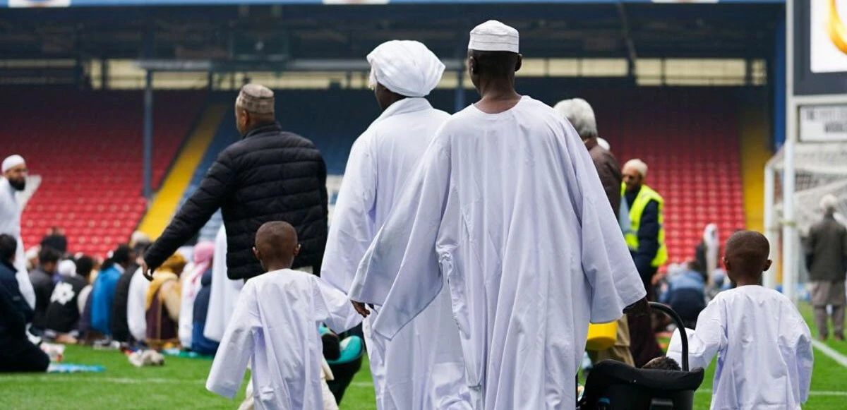 İngiliz kulübünden büyük jest: Blackburn Rovers bayram namazı için kapılarını açtı
