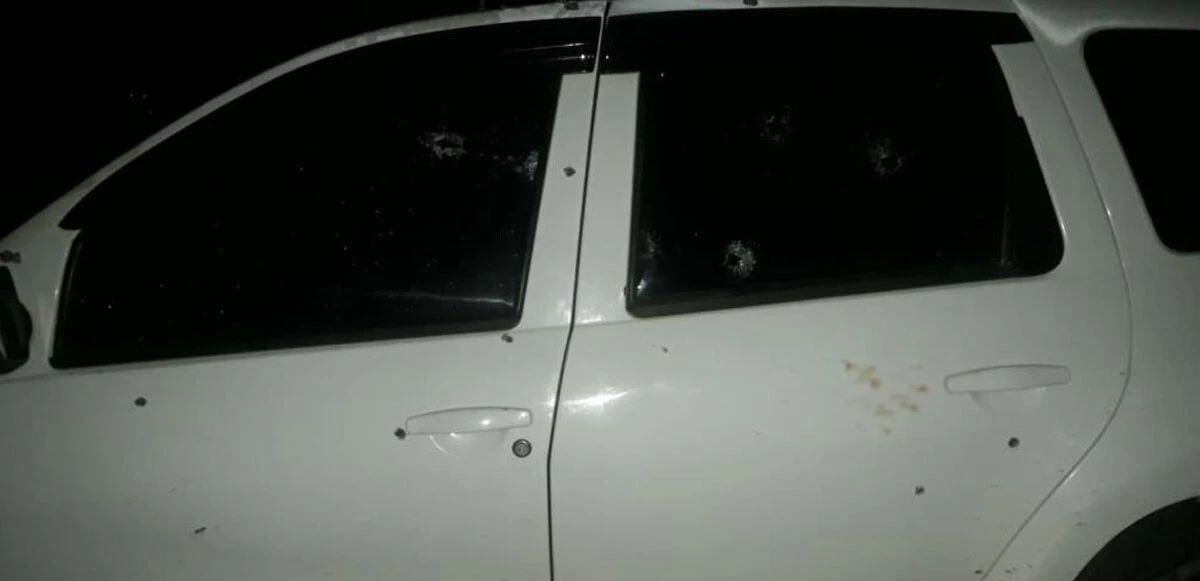 Diyarbakır’da otomobil tarandı: 5 kişiden 2'si öldü