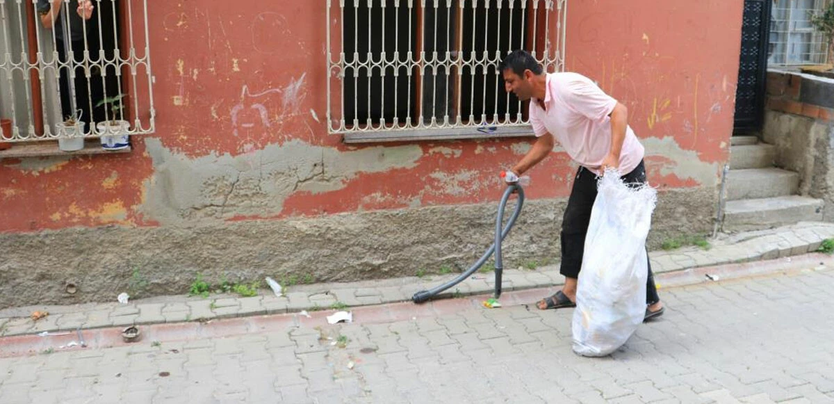 Bir çocuğunu sokağa attı, 4'ünü eve kilitleyip cezaevine gitti