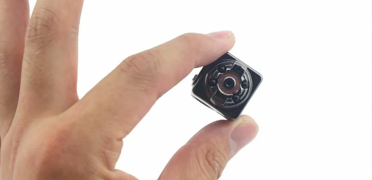 Banka tuvaletinde gizli kamera skandalı! Aylarca kadınların müstehcen görüntülerini izlemiş