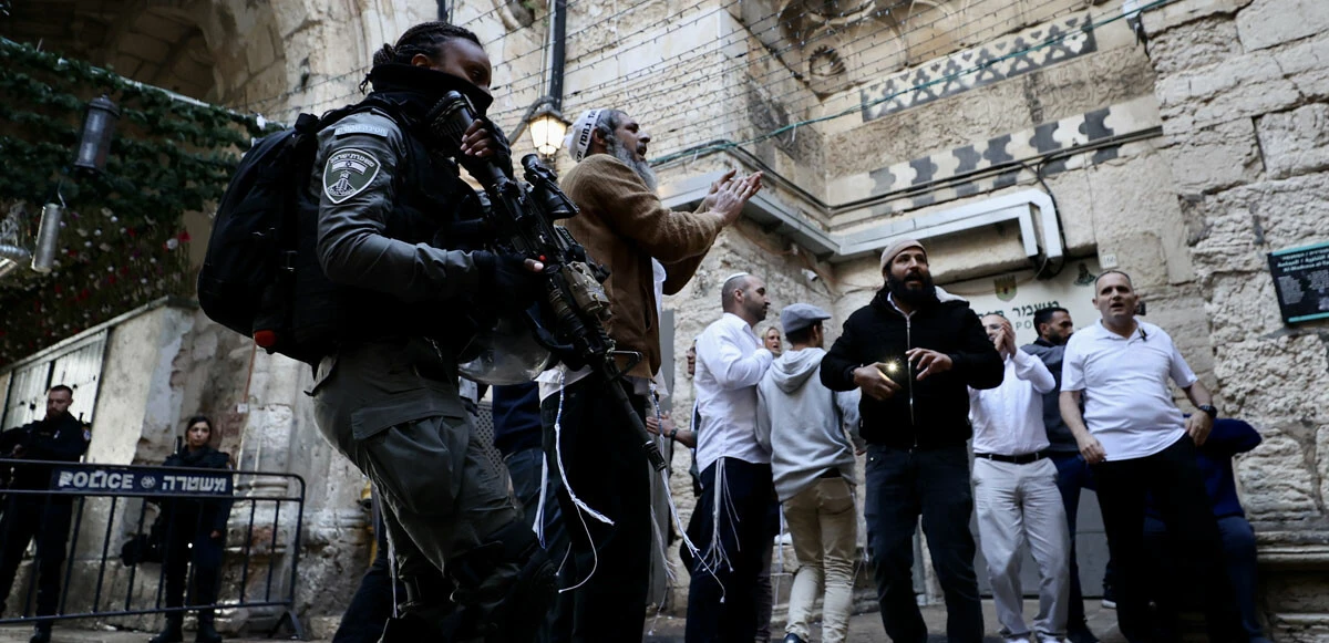 İsrail'in kuruluş günü bahanesiyle Mescid-i Aksa'ya baskın