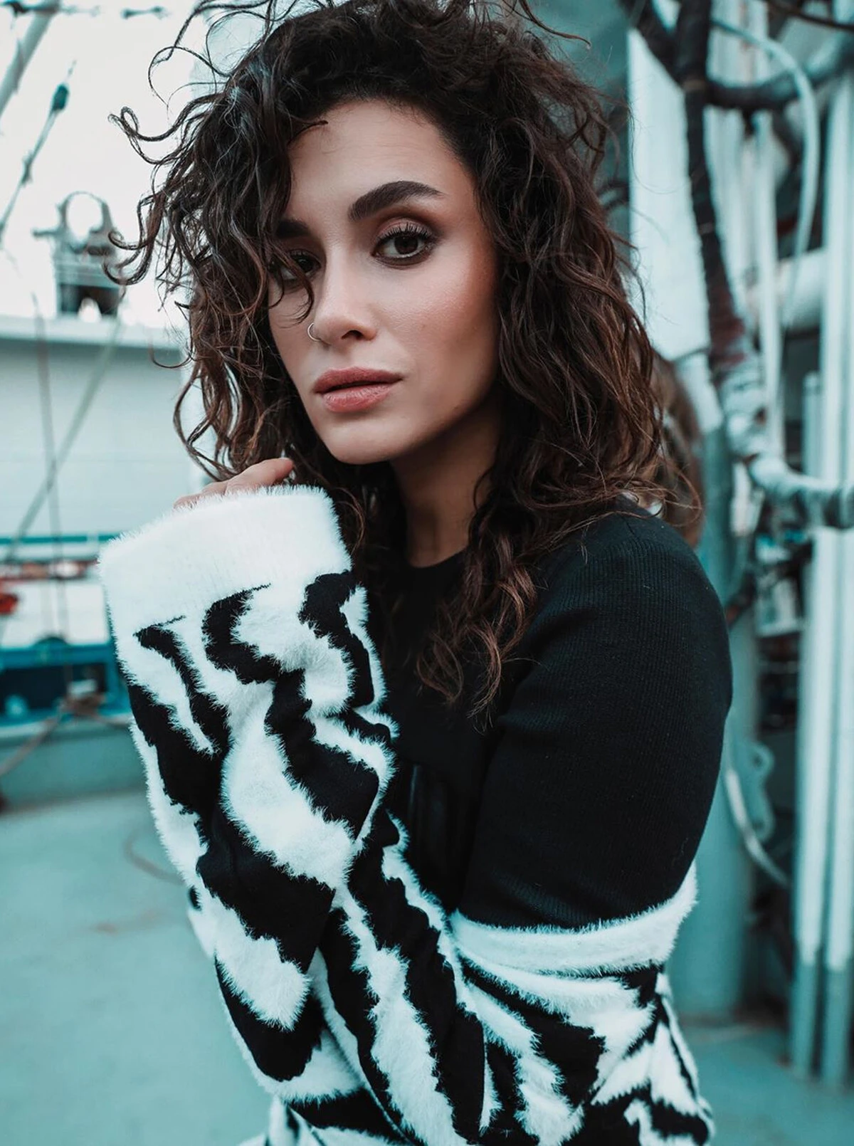 Hande Doğandemir kimdir? Afara’nın konuğu Hande Doğandemir kaç yaşında, nereli, hangi dizilerde oynadı?