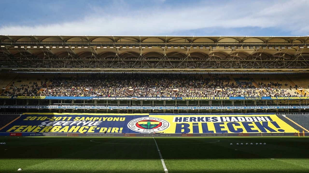 Fenerbahçe'den Galatasaray ve Trabzonspor'a gönderme: 5. yıldız şovu!