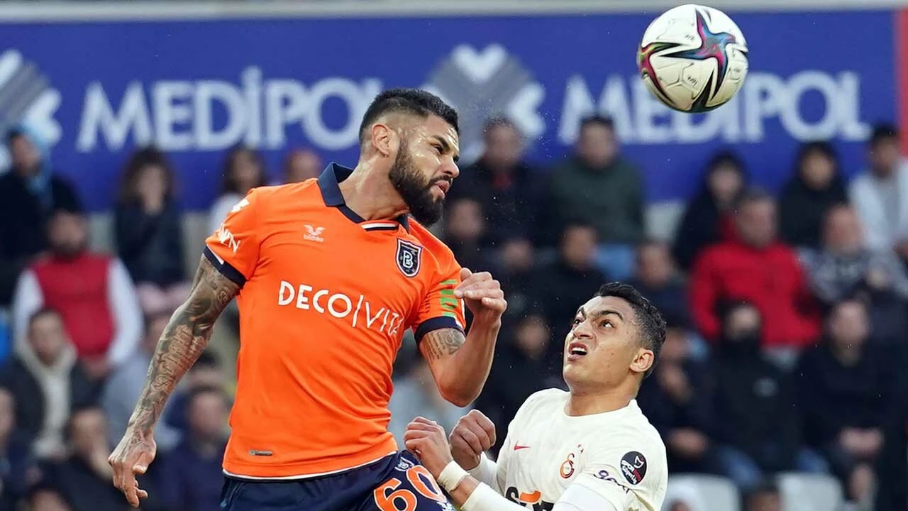 İstanbul'da gol sesi çıkmadı! Maç sonucu: Başakşehir 0-0 Galatasaray