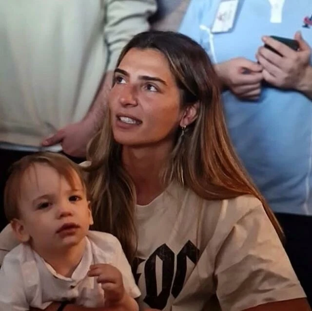 Survivor'dan sakatlığı yüzünden elenen Merve Aydın oğluna kavuştu