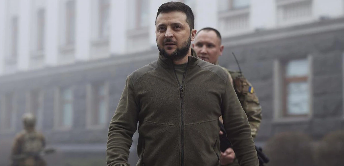 Zelenskiy'nin polar ceketi müzayedeye çıktı! Rekor fiyata alıcı buldu