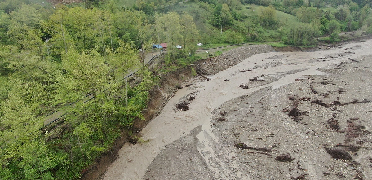 Kastamonu’da sel felaketi! 15 köprü zarar gördü