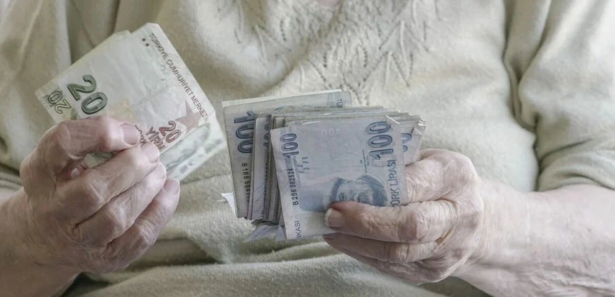 ‘En düşük emekli maaşı’ senaryosu yine değişti! Emekli ve memur zammı için ikili hesap örneği