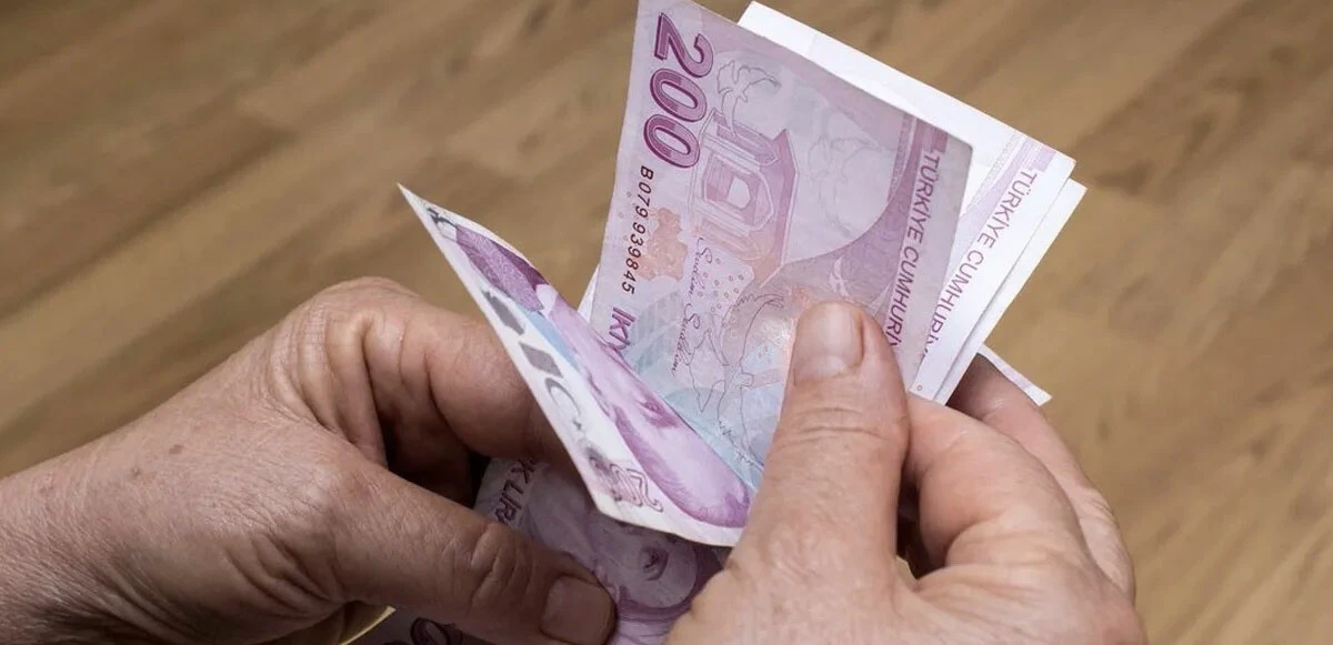 ‘En düşük emekli maaşı’ senaryosu yine değişti! Emekli ve memur zammı için ikili hesap örneği