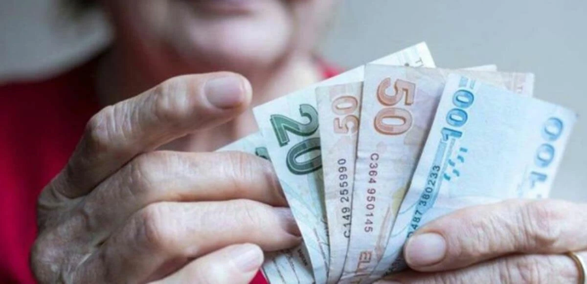 ‘En düşük emekli maaşı’ senaryosu yine değişti! Emekli ve memur zammı için ikili hesap örneği