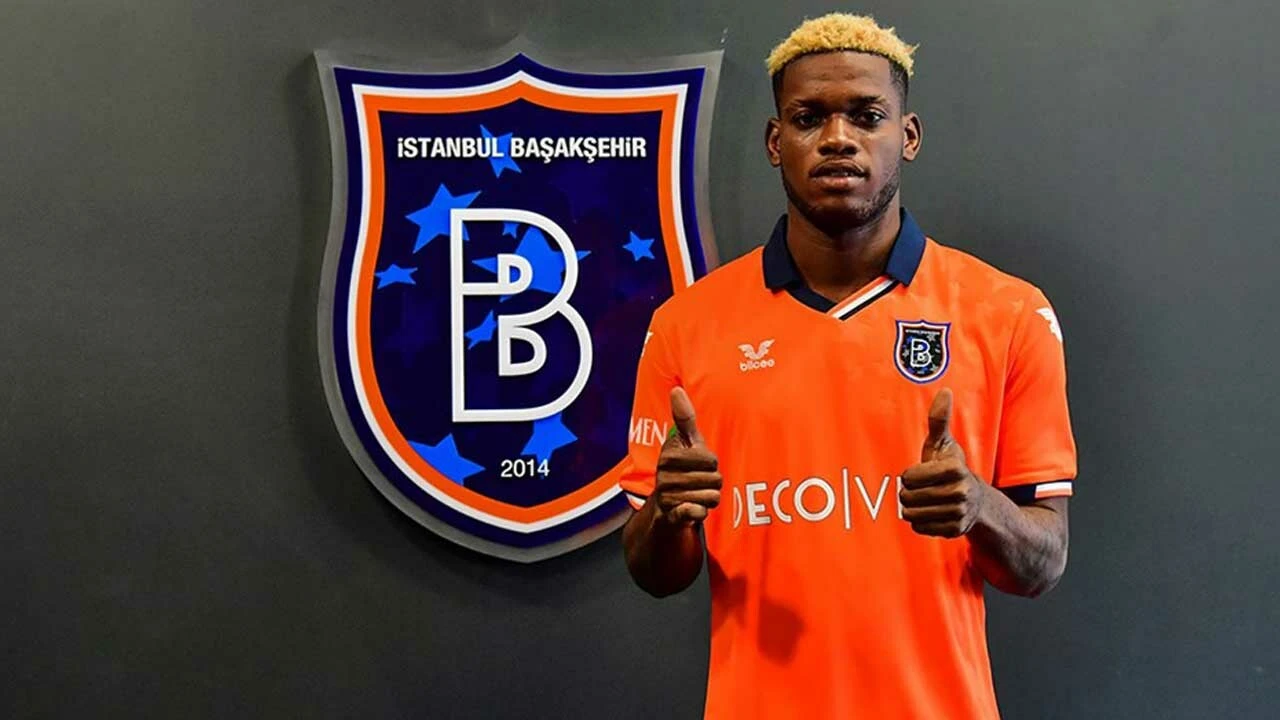 Emre Belözoğlu ilk transferini yaptı